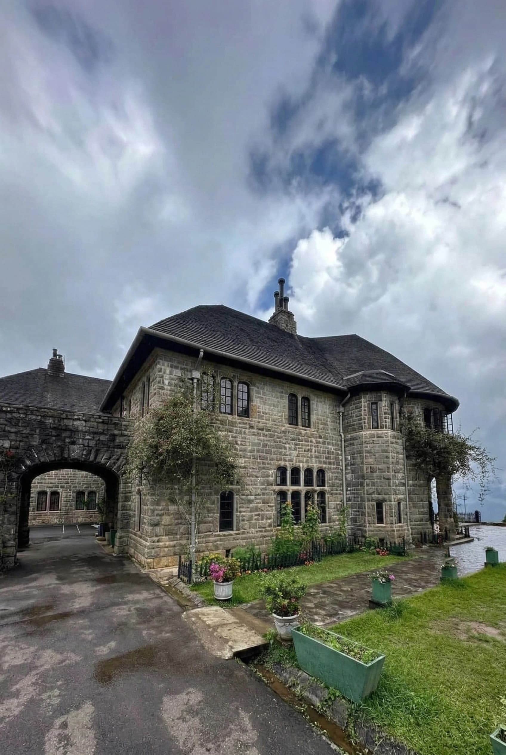 Adisham Bungalow and surrounding gardens